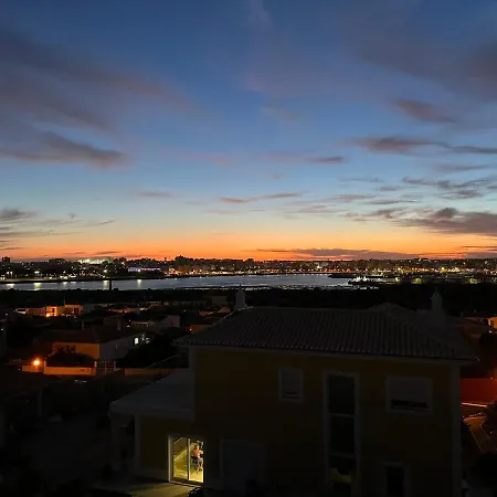 Colina Rio فيلة *